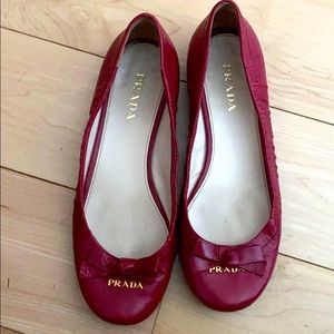 Red Prada flats size 38 1/2